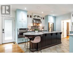 18 WATERLOO STREET N - 15