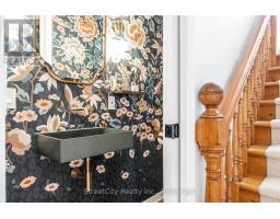 18 WATERLOO STREET N - 19