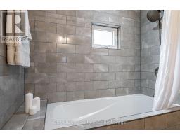 18 WATERLOO STREET N - 30