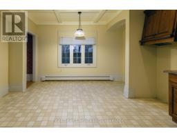 35 ONTARIO STREET N - 13