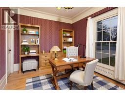 35 ONTARIO STREET N - 15