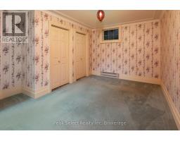 35 ONTARIO STREET N - 20