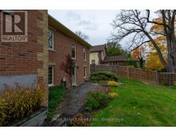 35 ONTARIO STREET N - 25