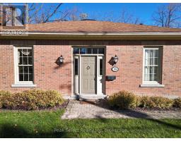 35 ONTARIO STREET N - 3