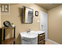 385 MILL STREET - 36