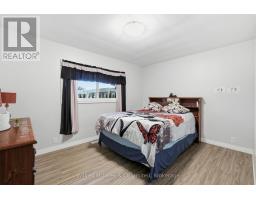 856 YORK AVENUE N - 13