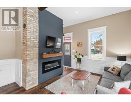 212 ANDREW STREET - 9