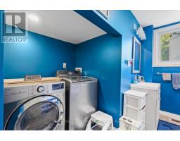 33 VICTORIA STREET - 18