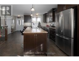 34 HOMEFIELD COURT - 10