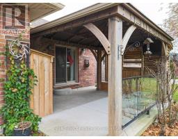 34 HOMEFIELD COURT - 32