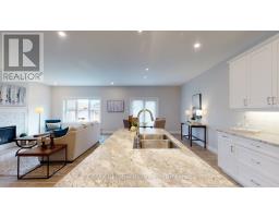 7 THIMBLEWEED DRIVE - 8