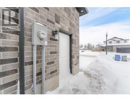 450 ROGERS ROAD - 30