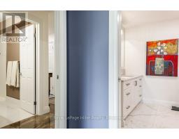 205 - 30 FRONT STREET - 32