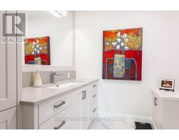 205 - 30 FRONT STREET - 33