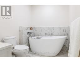 205 - 30 FRONT STREET - 34