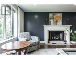 205 - 30 FRONT STREET - 7