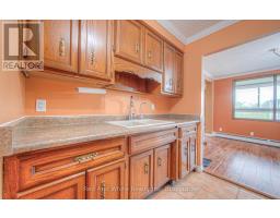 406 - 400 CHAMPLAIN BOULEVARD - 16