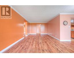 406 - 400 CHAMPLAIN BOULEVARD - 26