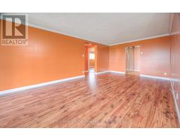 406 - 400 CHAMPLAIN BOULEVARD - 28