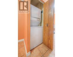 406 - 400 CHAMPLAIN BOULEVARD - 32