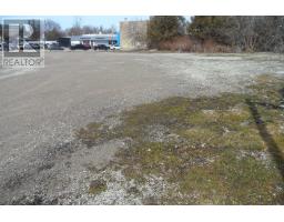 4 GODERICH STREET E - 4