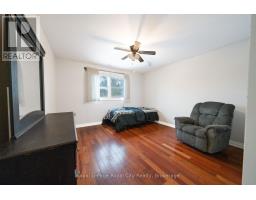 43 PATIENCE CRESCENT - 19