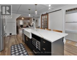 363 QUEEN STREET E - 12