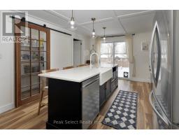 363 QUEEN STREET E - 17