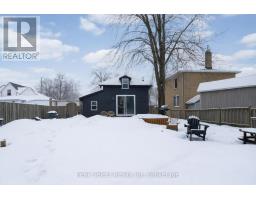 363 QUEEN STREET E - 32