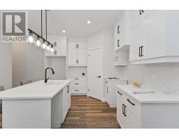 6 - 165 EGAN AVENUE - 16