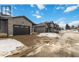 6 - 165 EGAN AVENUE - 4