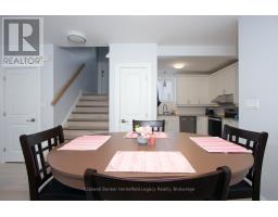 17 LAURIER STREET - 18