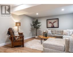 23 HAWTHORN COURT - 30