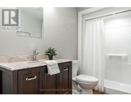 23 HAWTHORN COURT - 33