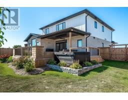 23 HAWTHORN COURT - 39