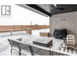 23 HAWTHORN COURT - 44