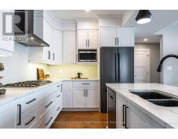 23 HAWTHORN COURT - 6