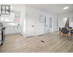 40 VICTORIA STREET S - 16