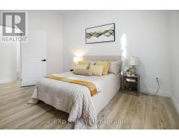 40 VICTORIA STREET S - 23