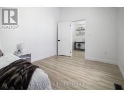 40 VICTORIA STREET S - 26