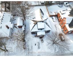 40 VICTORIA STREET S - 40