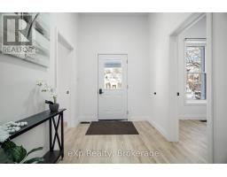 40 VICTORIA STREET S - 8