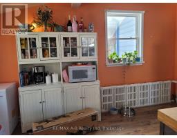 190 COLBORNE STREET - 12