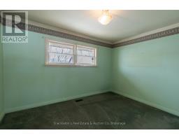 53 SANDRA AVENUE - 12