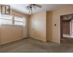 53 SANDRA AVENUE - 20