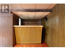 53 SANDRA AVENUE - 23