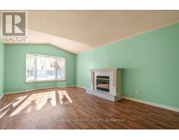 639 HIGHVIEW DRIVE S - 10