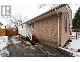 43 PATIENCE CRESCENT - 11