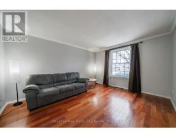 43 PATIENCE CRESCENT - 15