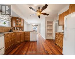 43 PATIENCE CRESCENT - 19